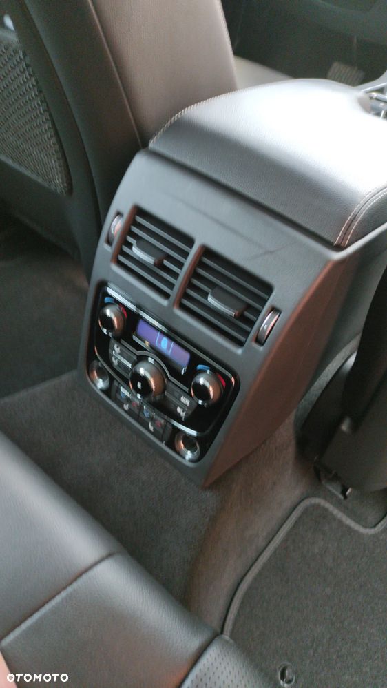 Jaguar XF 2.0 i4D AWD R-Sport - 12