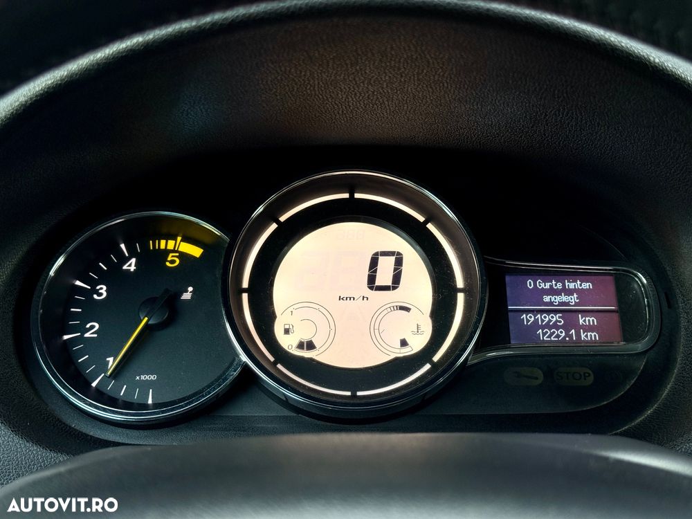 Renault Megane dCi 110 FAP LIMITED - 24