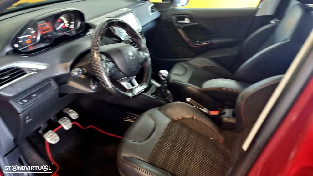 Peugeot 208 1.2 PureTech GT Line - 8