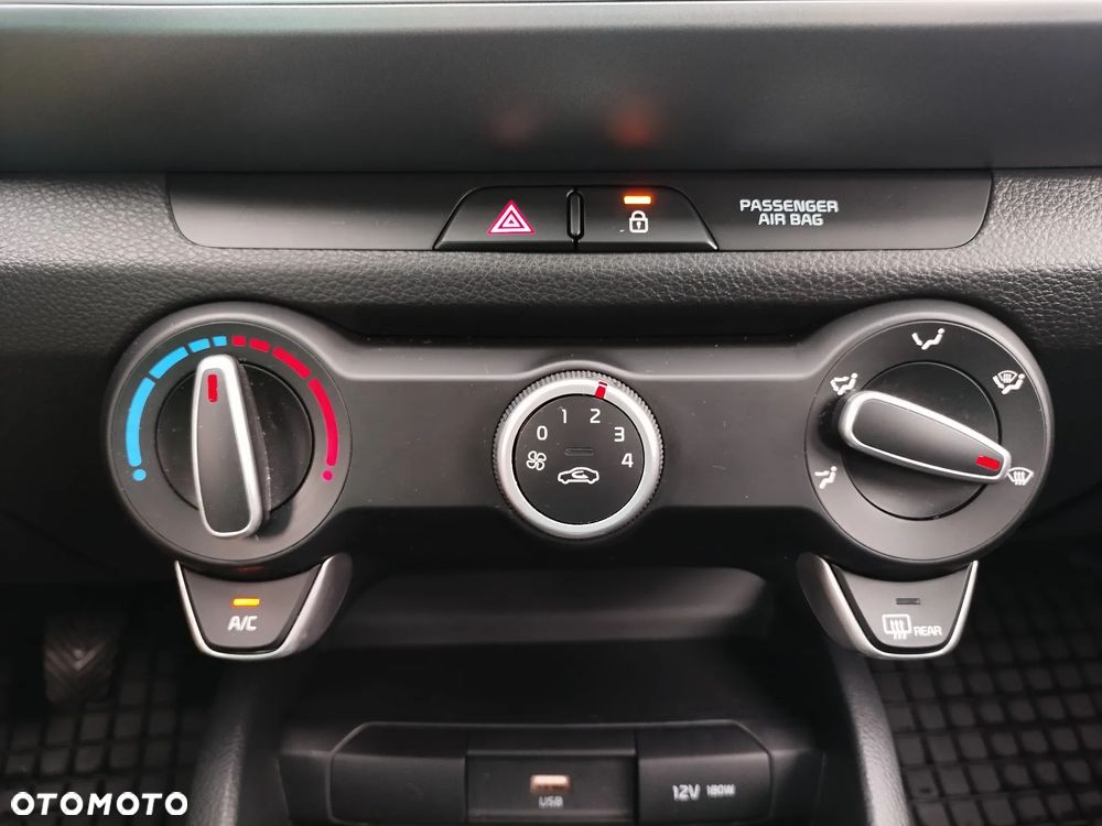 Kia Stonic 1.0 T-GDI M - 11