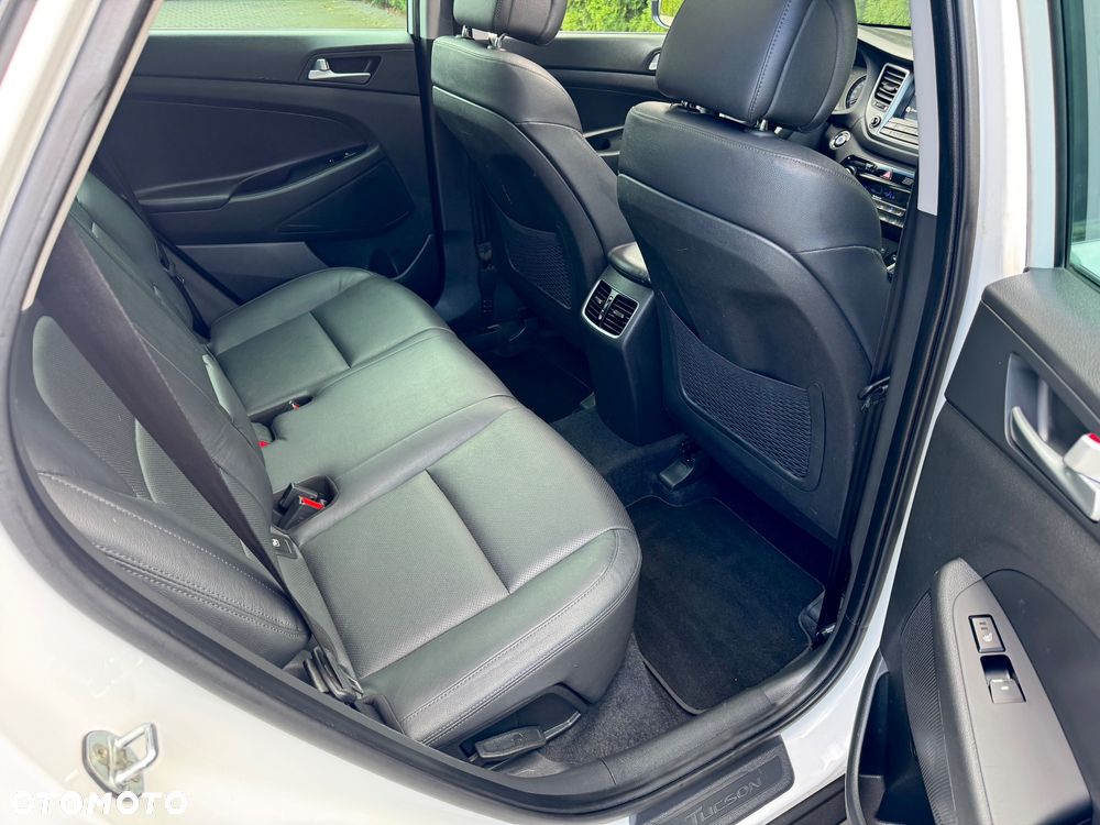 Hyundai Tucson 2.0 CRDI 2WD Style - 37