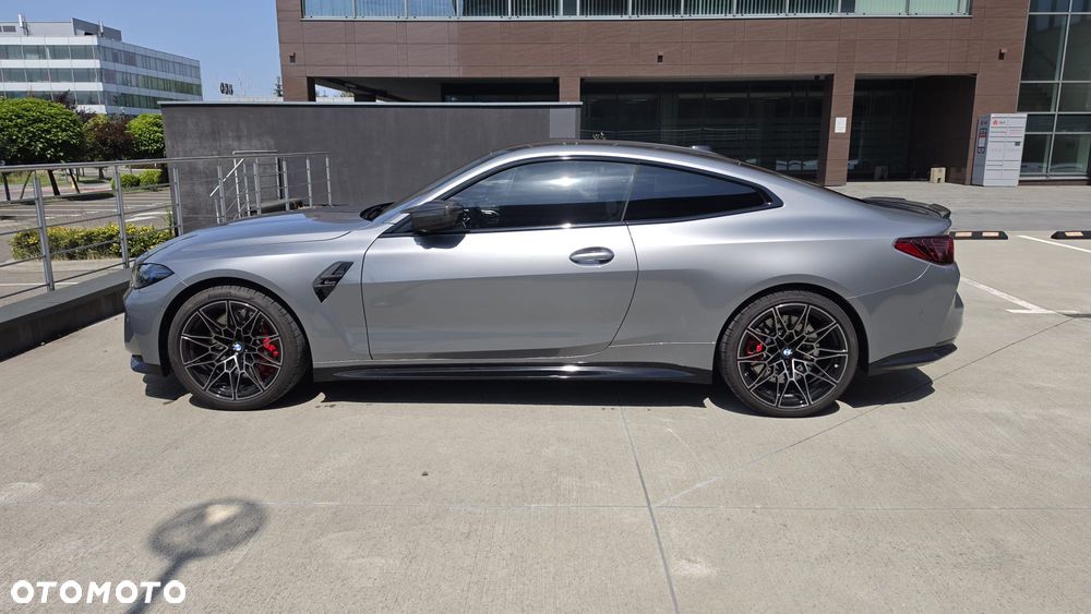 BMW M4 Competition M xDrive - 12