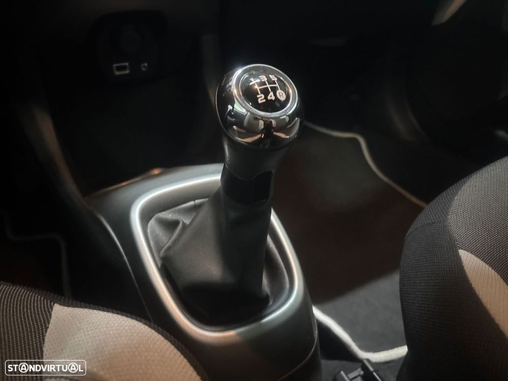 Toyota Aygo 1.0 X-Play - 7