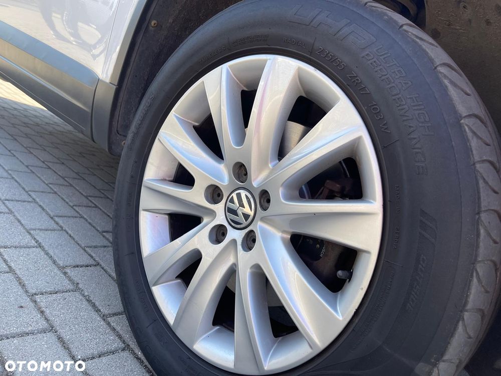 Volkswagen Tiguan 2.0 TDI DPF BlueMotion Technology Sport & Style - 39
