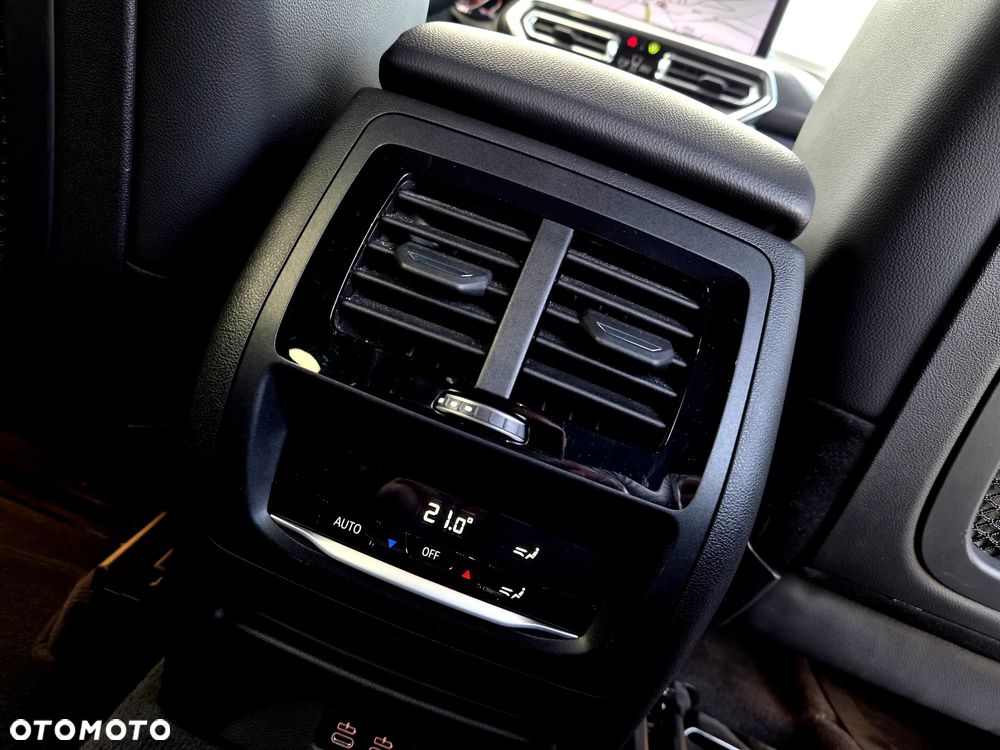 BMW X3 xDrive20d mHEV - 22