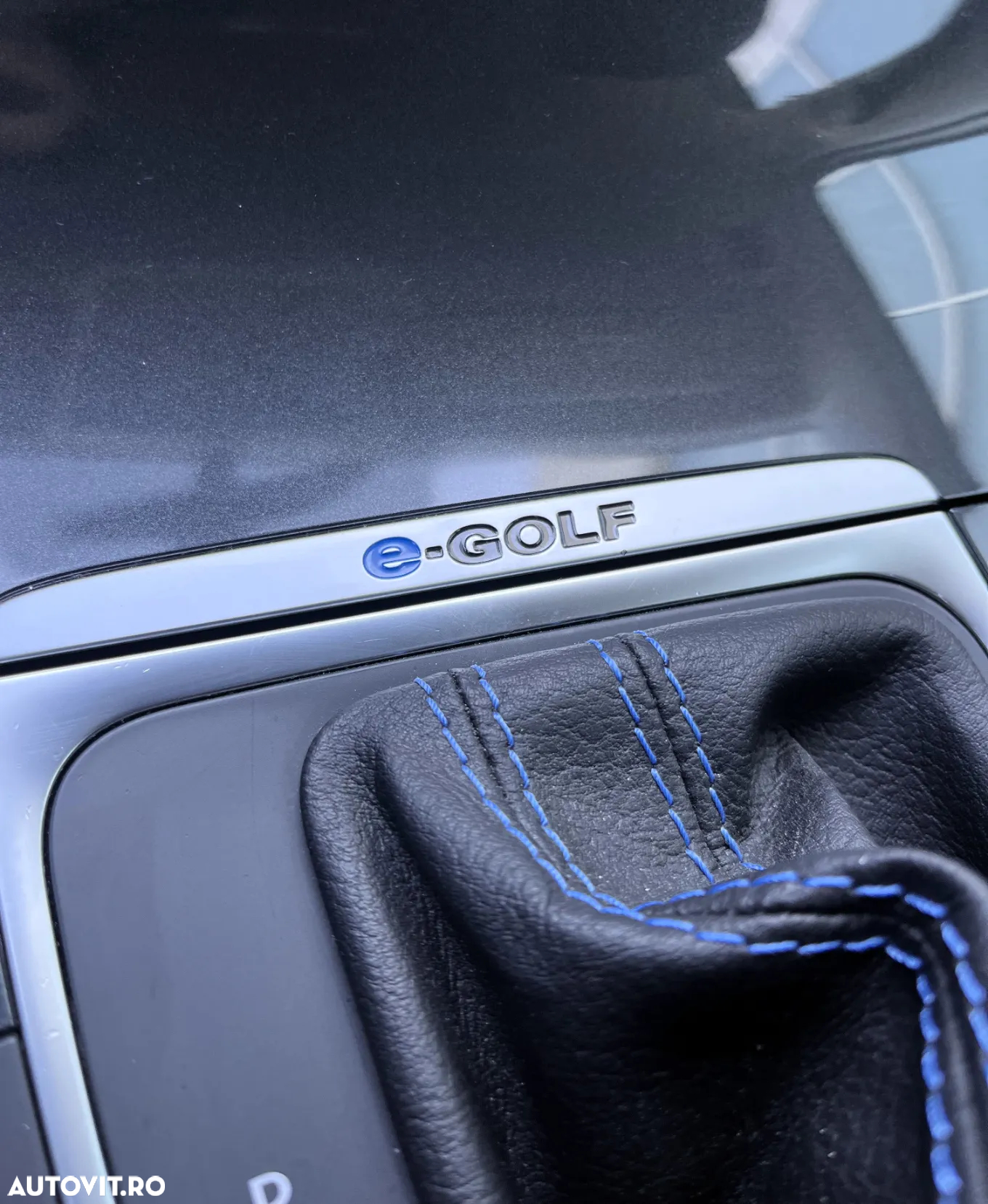 Volkswagen e-Golf - 17