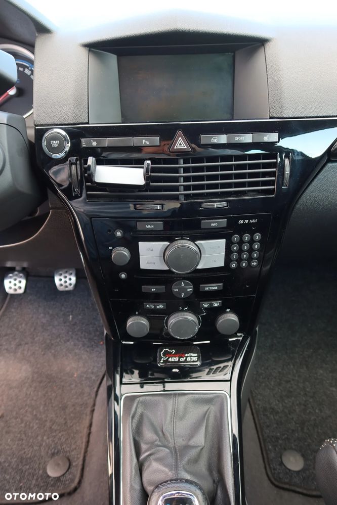 Opel Astra OPC Nürburgring Edition - 14