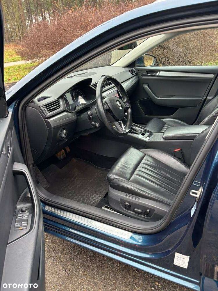 Skoda Superb 2.0 TDI DSG Ambition - 5