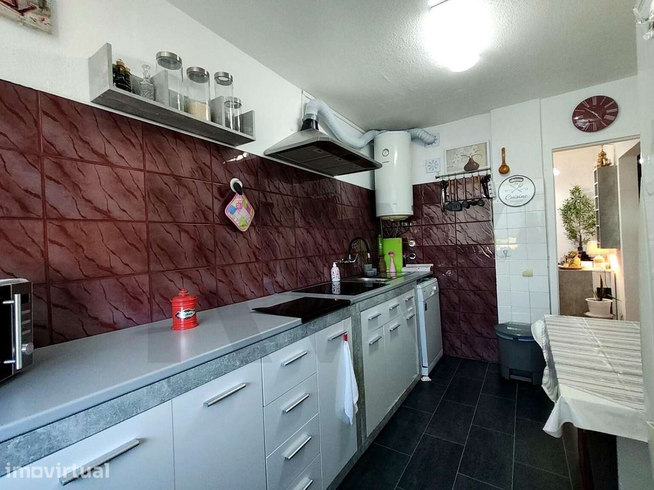 T2+1 Remodelado em Miratejo | Vista, Luz Natural e Excelente Localizaç - Grande imagem: 3/25