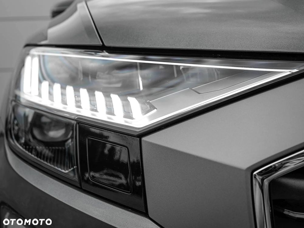 Audi Q8 - 7