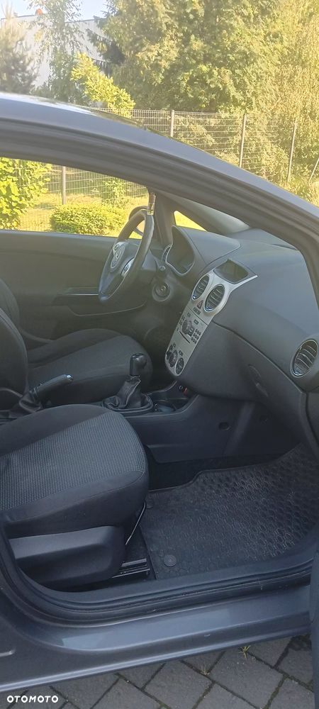 Opel Corsa - 3