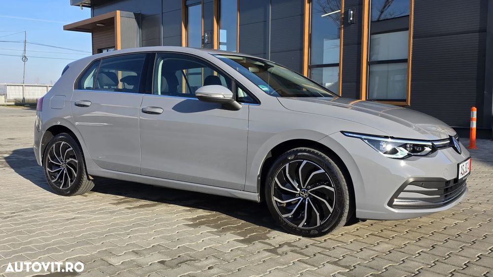 Volkswagen Golf Standard - 26