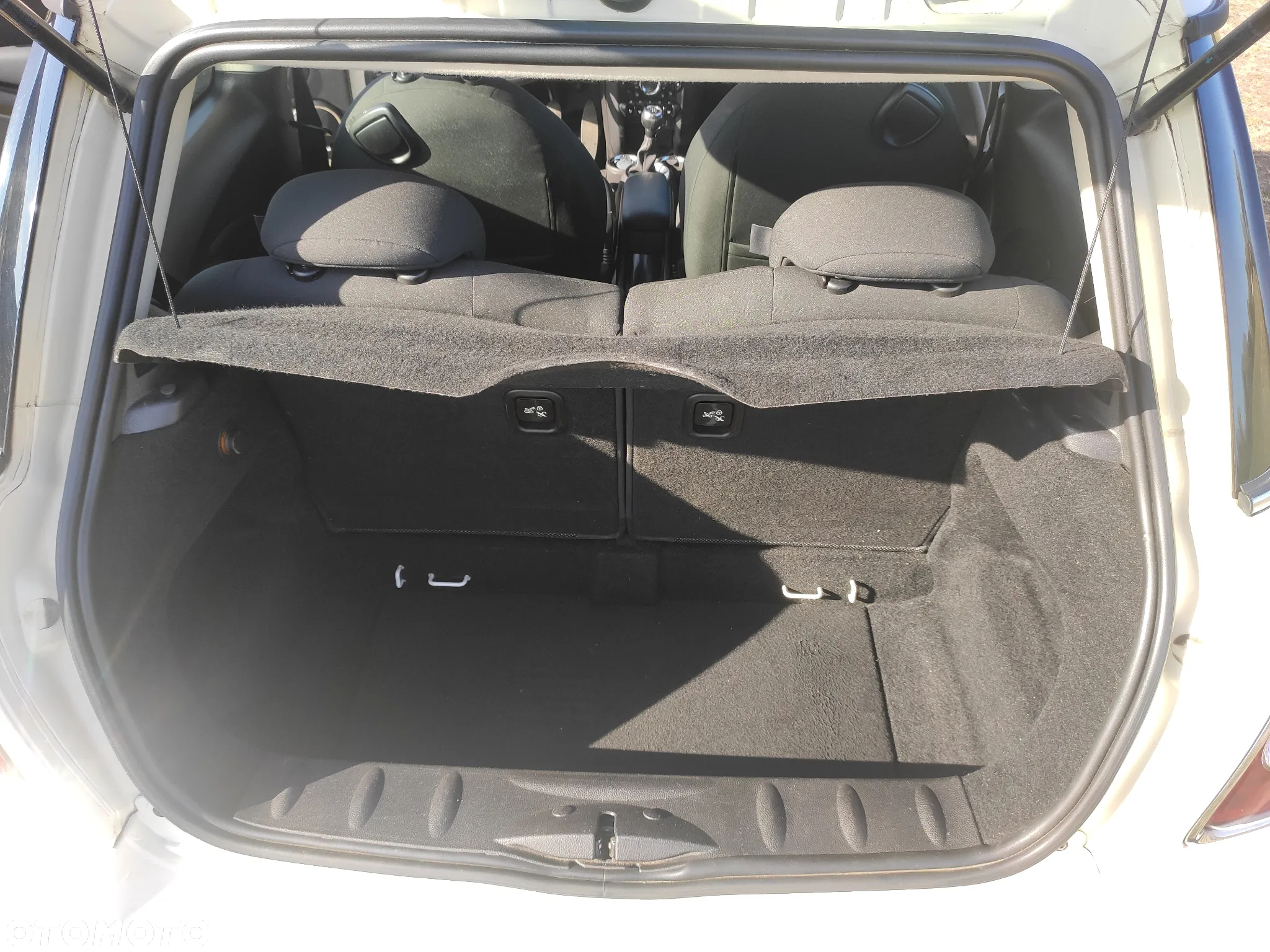 MINI ONE Standard - 18