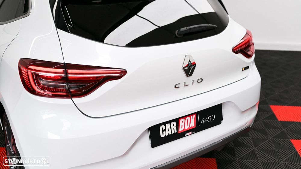 Renault Clio - 24