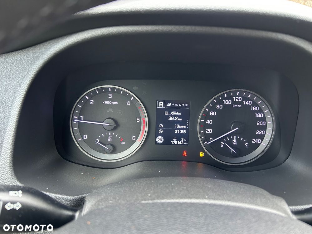 Hyundai Tucson 1.7 CRDI BlueDrive Comfort 2WD - 14