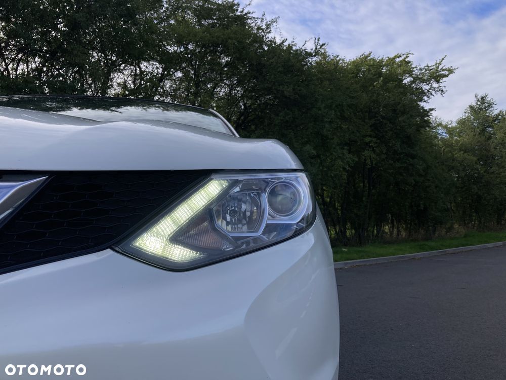 Nissan Qashqai 1.2 DIG-T N-Connecta - 17