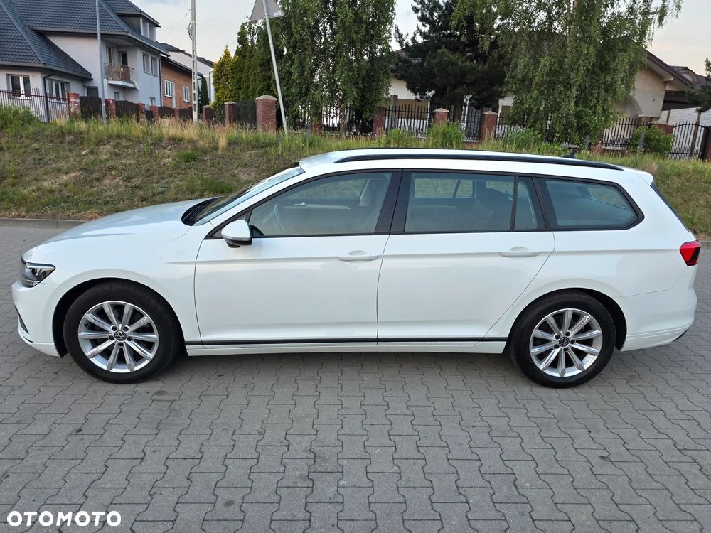 Volkswagen Passat - 8