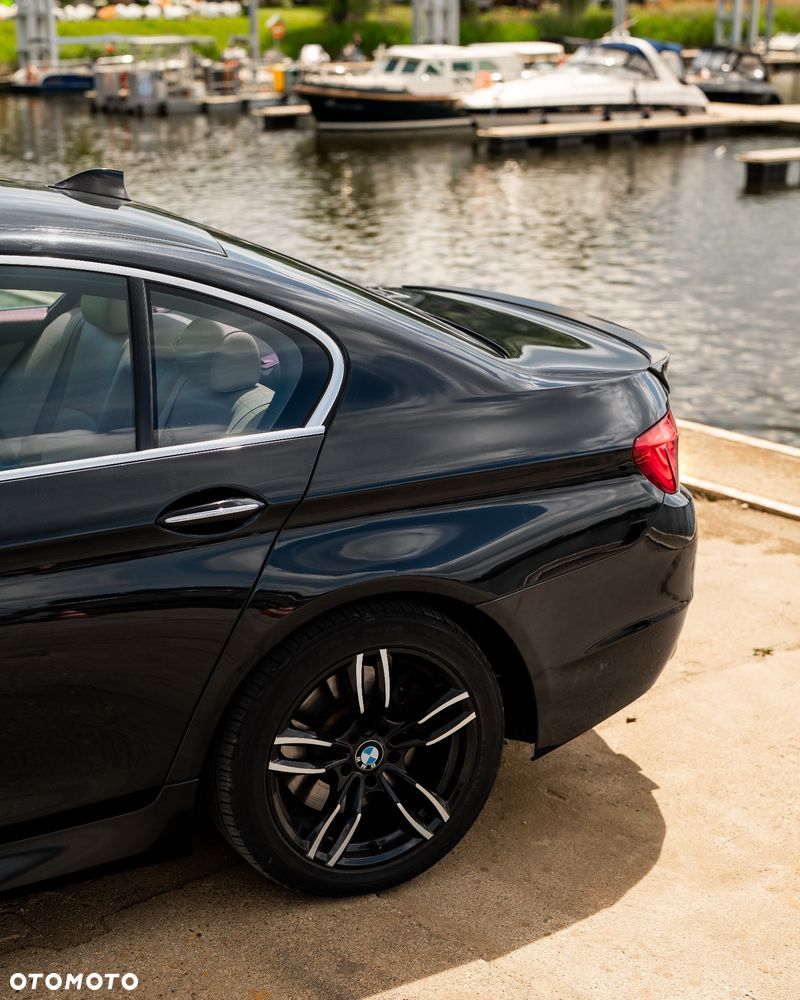 BMW Seria 5 535i Sport-Aut Modern Line - 7