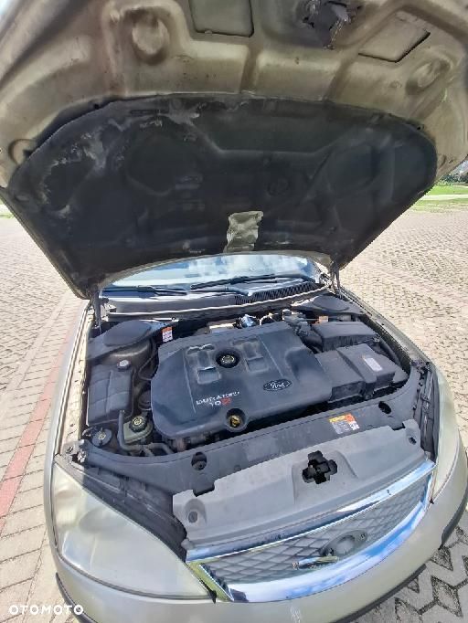 Ford Mondeo 2.0 TDCi Trend - 17