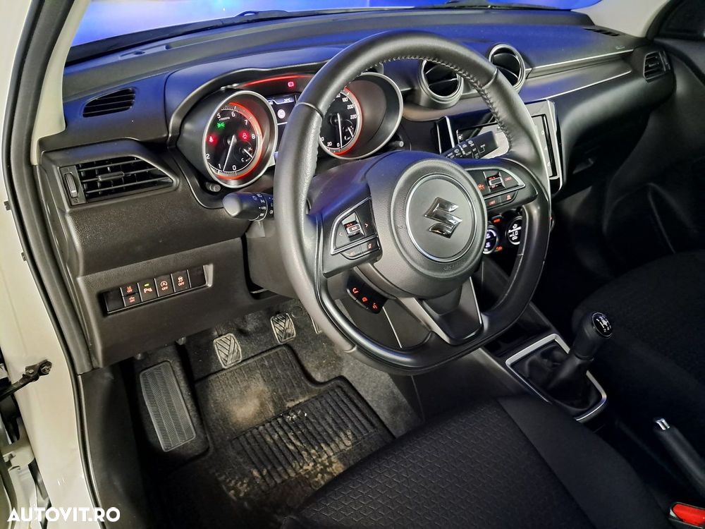 Suzuki Swift - 11