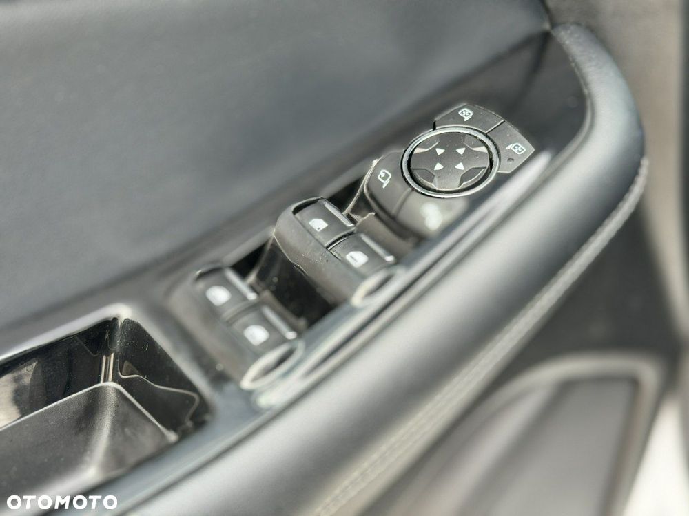 Ford Edge - 32
