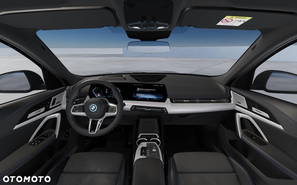 BMW iX1 - 5