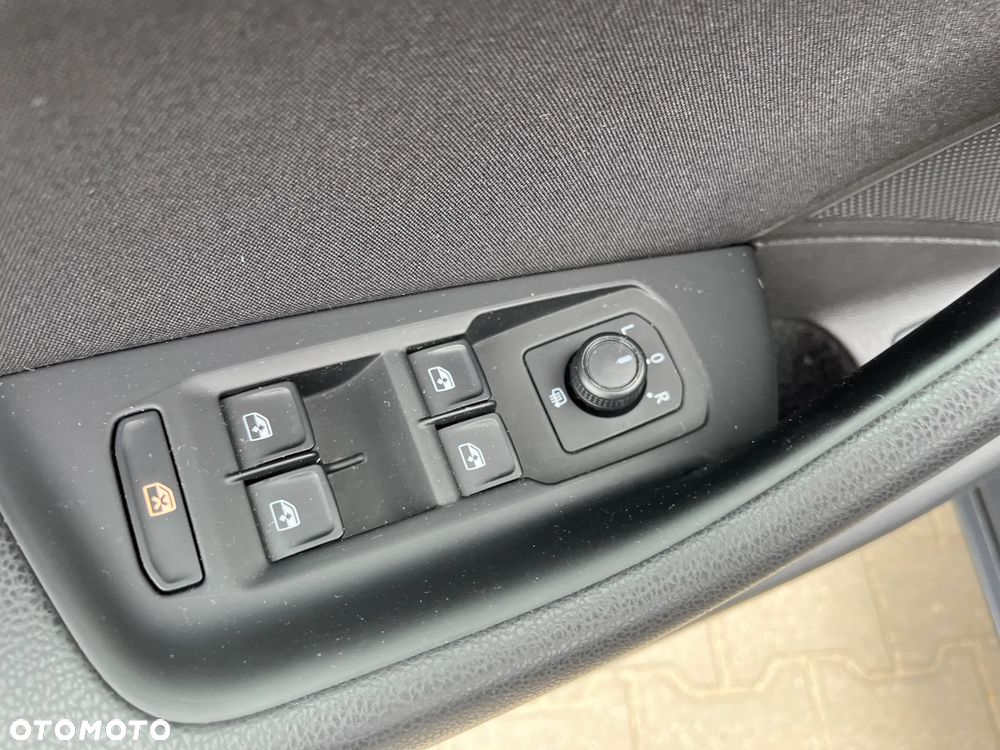 Volkswagen Passat 1.4 TSI BMT ACT Trendline DSG - 12