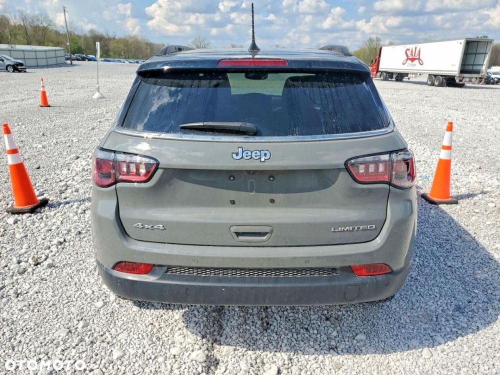 Jeep Compass - 5