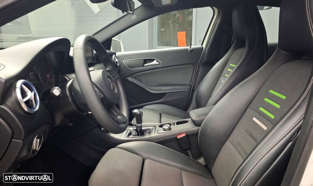 Mercedes-Benz A 180 d Urban - 13