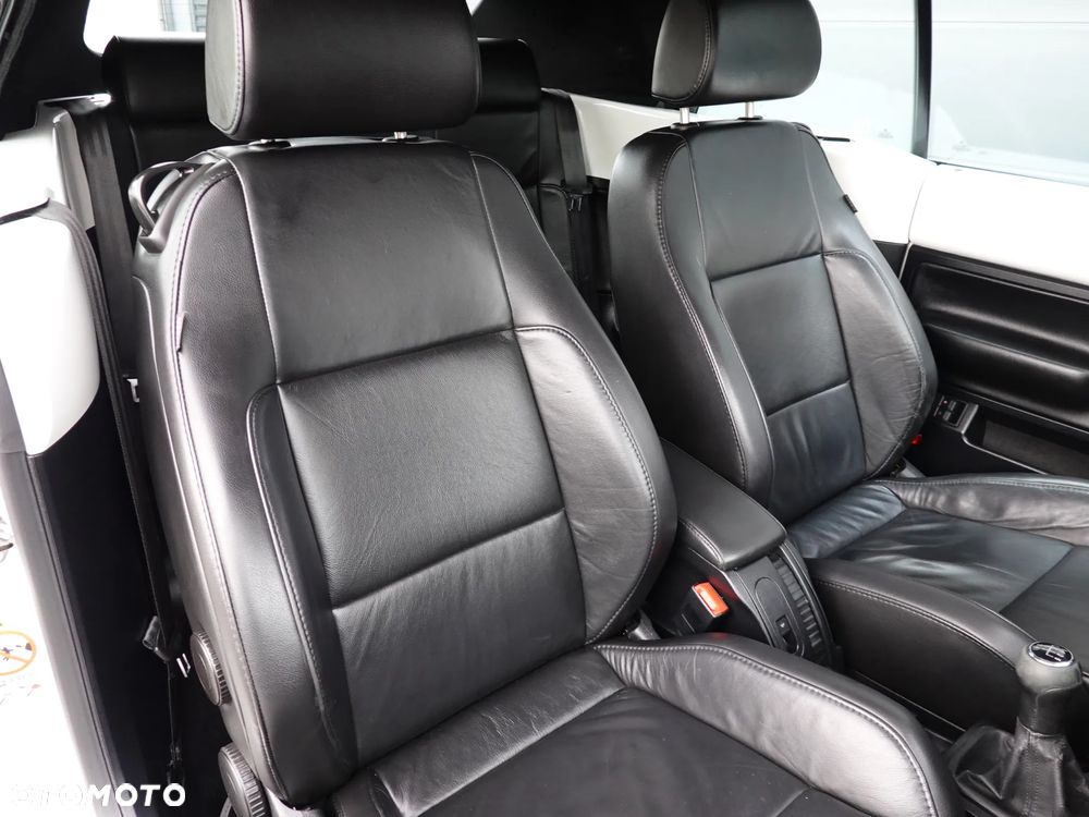 Volkswagen New Beetle Cabriolet 1.9 TDI DPF United - 19