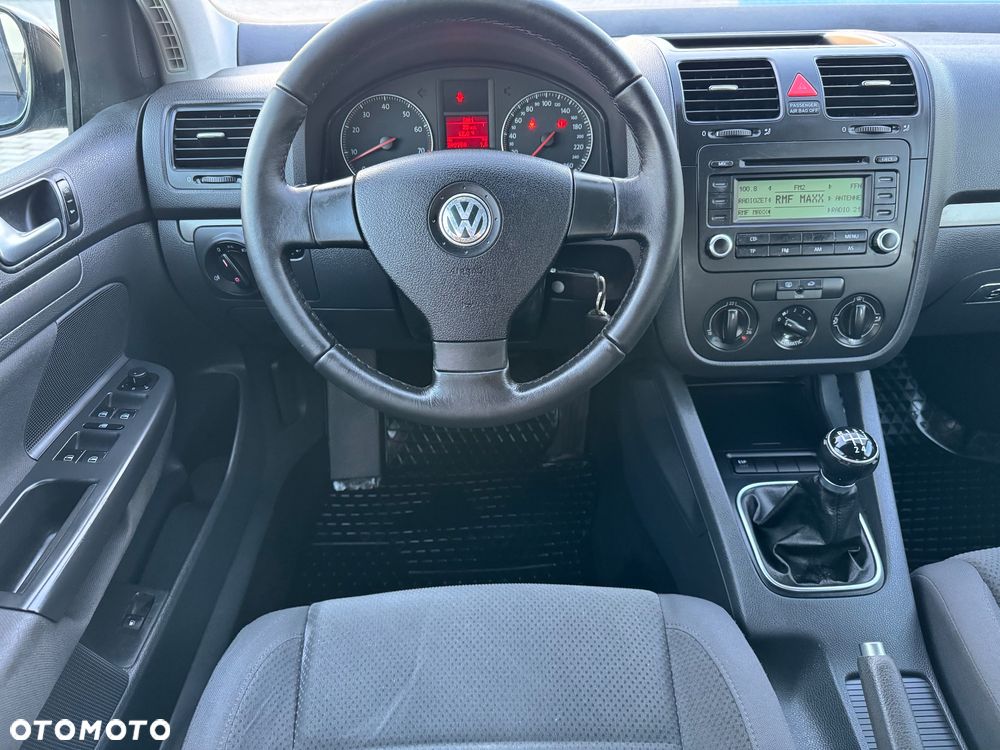 Volkswagen Golf V 1.6 Comfortline - 14