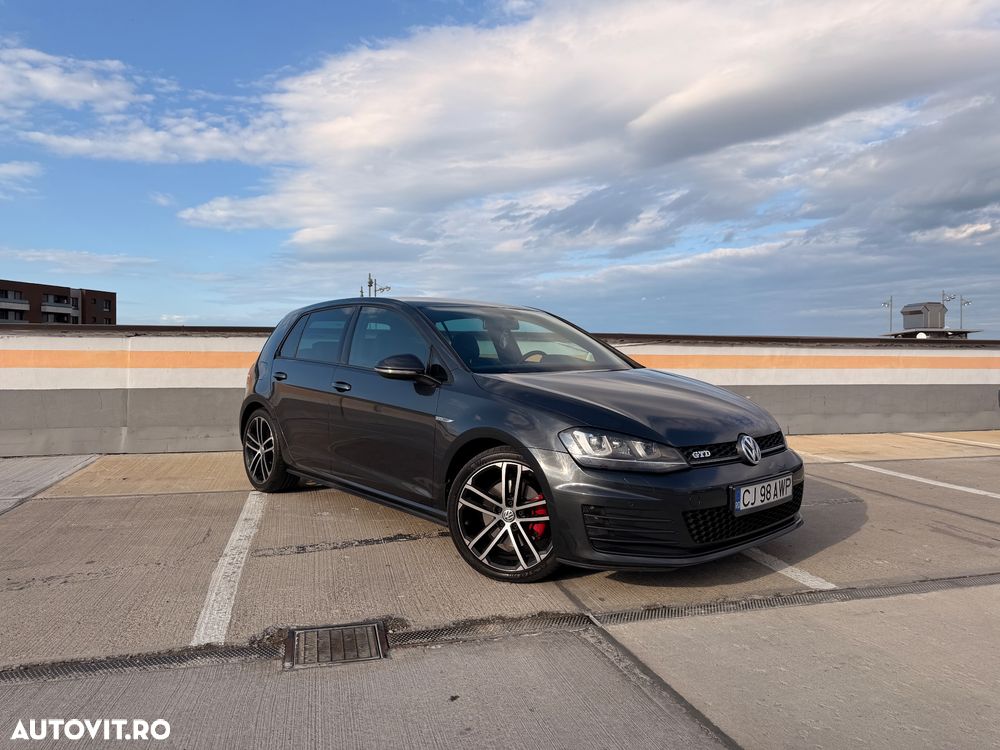 Volkswagen Golf GTD 2.0 TDI SCR DSG - 1