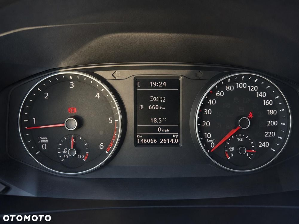 Volkswagen Caravelle 2.0 TDI L2 Comfortline - 15