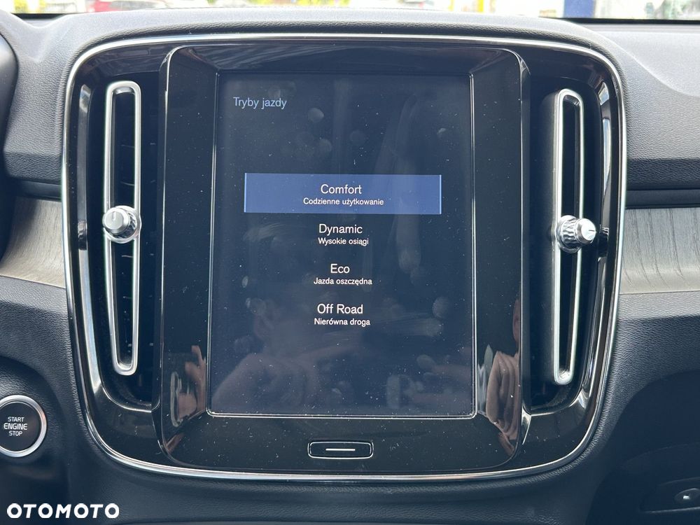 Volvo XC 40 - 23
