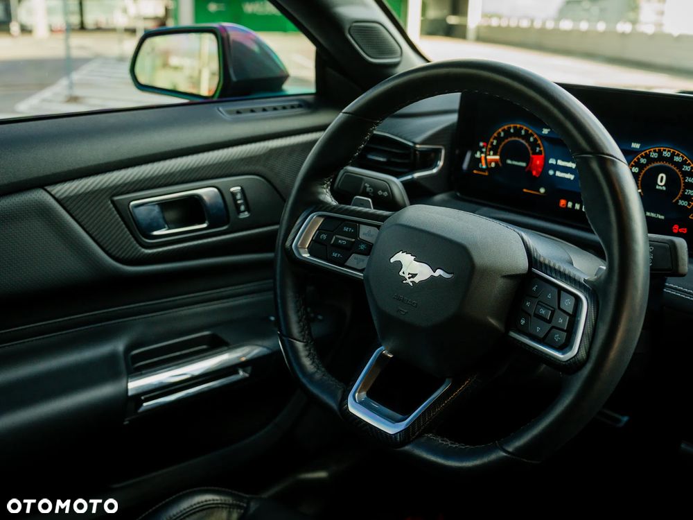 Ford Mustang - 28