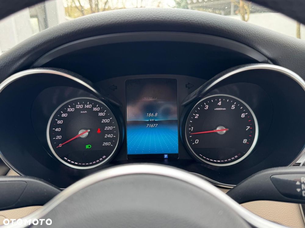 Mercedes-Benz Klasa C 180 9G-TRONIC - 14