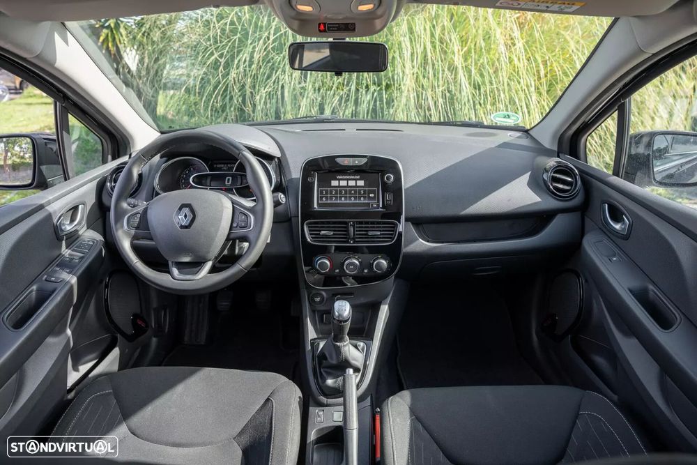 Renault Clio Sport Tourer - 13