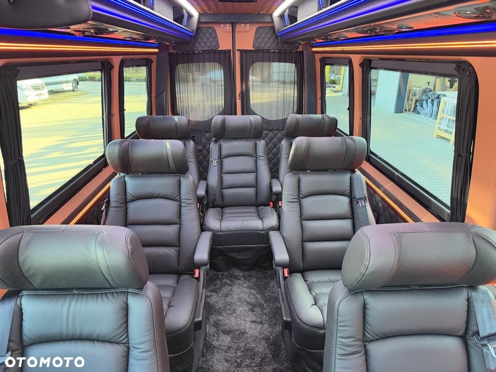Mercedes-Benz Sprinter - 19