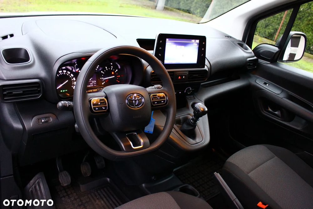 Toyota PROACE CITY BLASZAK 2 OSOBOWY 1.2 D-4T BENZYNA 110KM PEWNE AUTO FV23% - 24