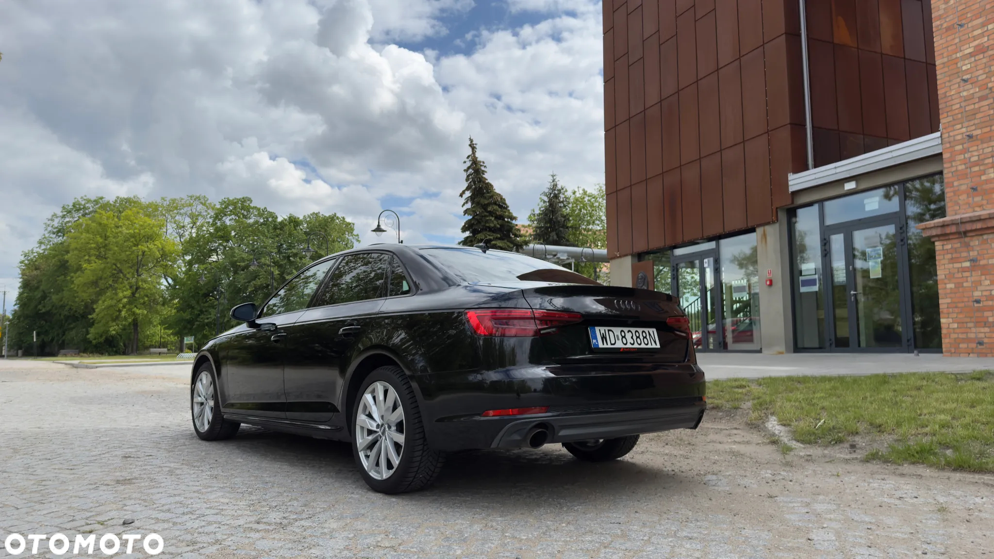 Audi A4 2.0 TFSI Quattro Design S tronic - 8