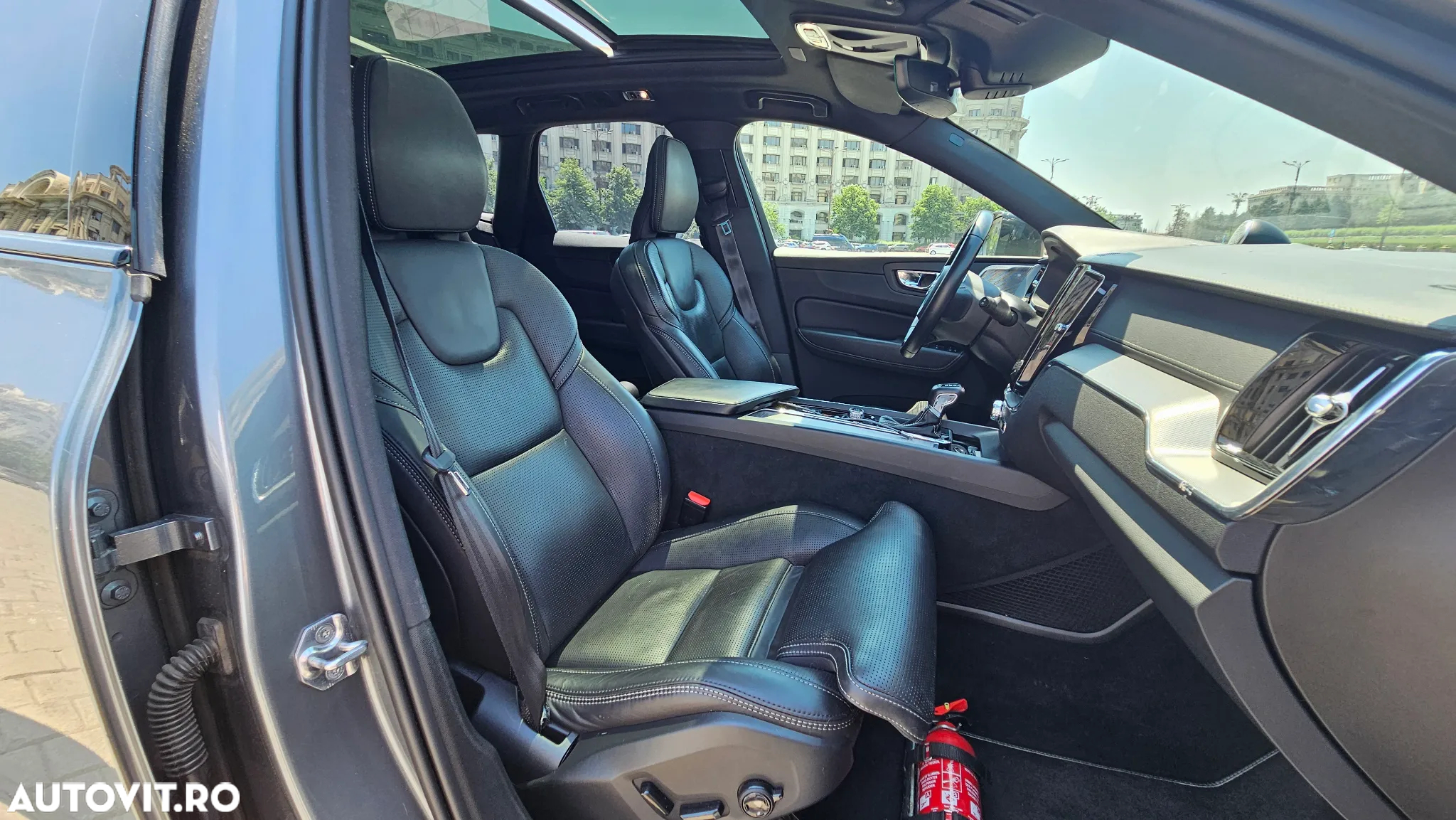 Volvo XC 60 D4 R-Design - 7