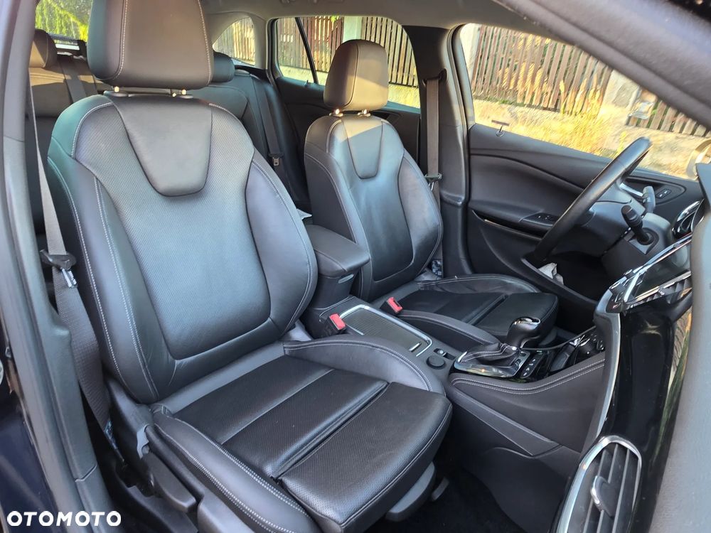 Opel Insignia - 8
