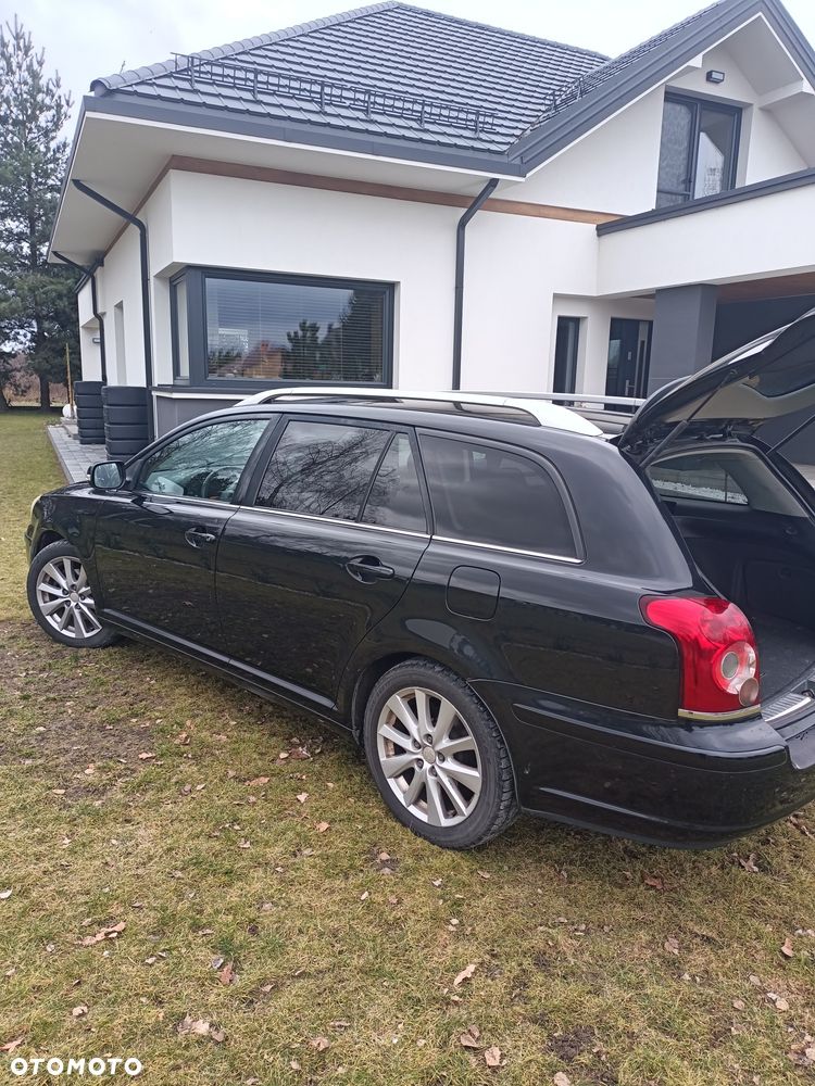 Toyota Avensis - 3