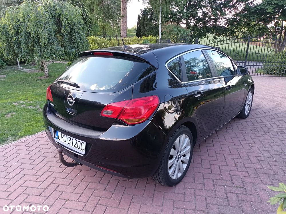 Opel Astra 1.6 Design Edition - 8