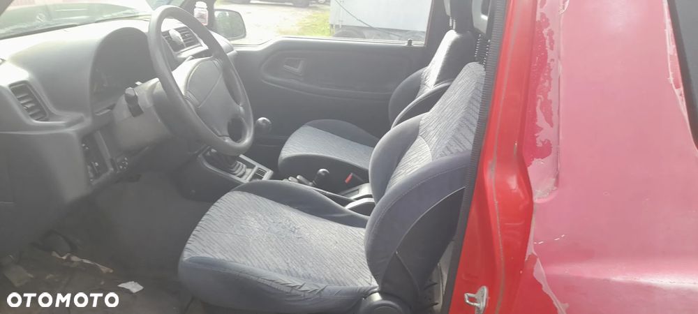Suzuki Vitara Standard - 13