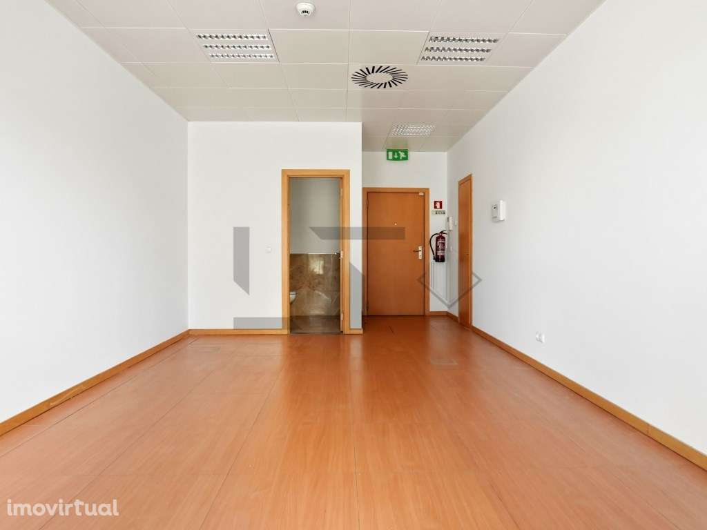 Escritório com WC Privativo, Lugar de Garagem e Ar Condicionado jun... - Grande imagem: 5/15