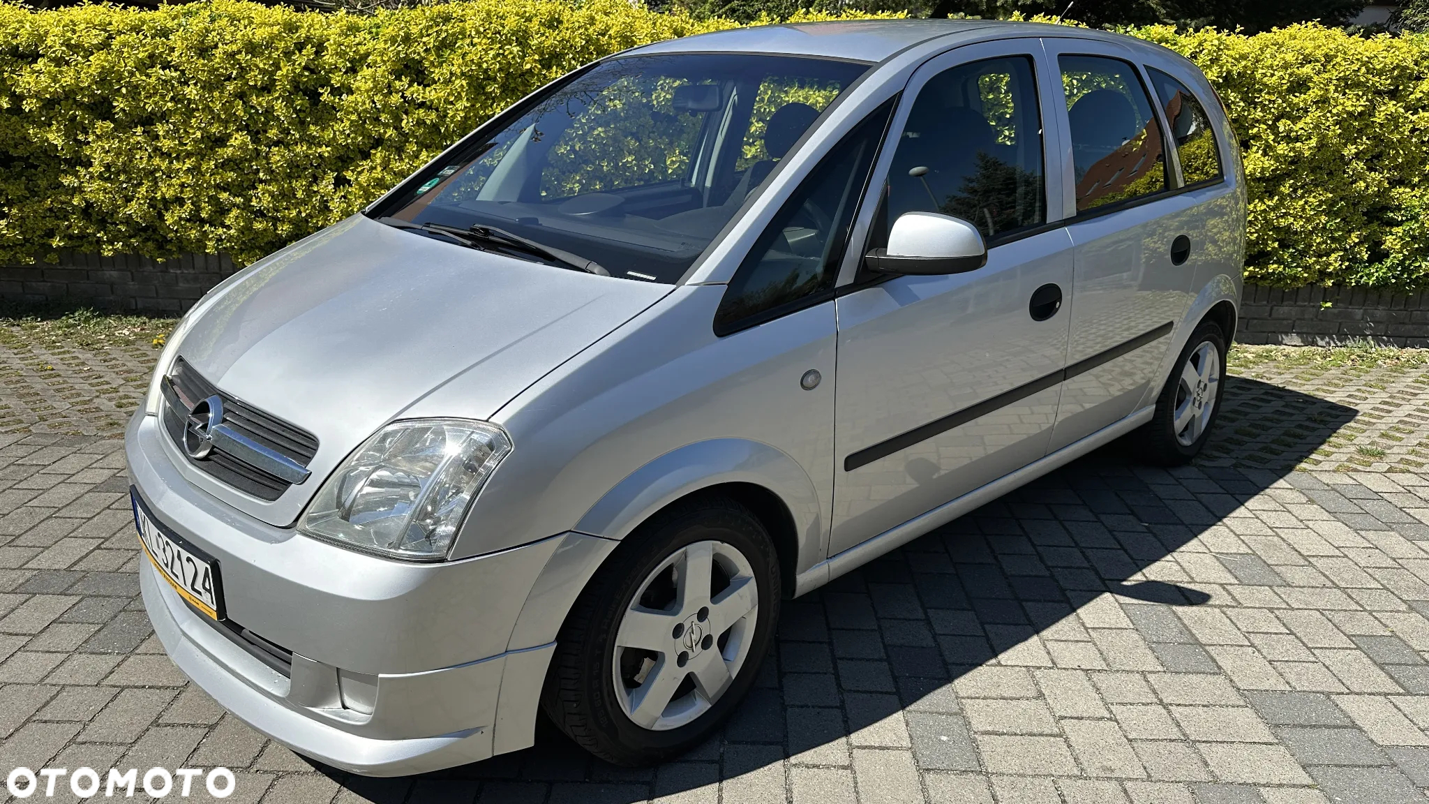 Opel Meriva 1.8 16V (Essentia) - 10