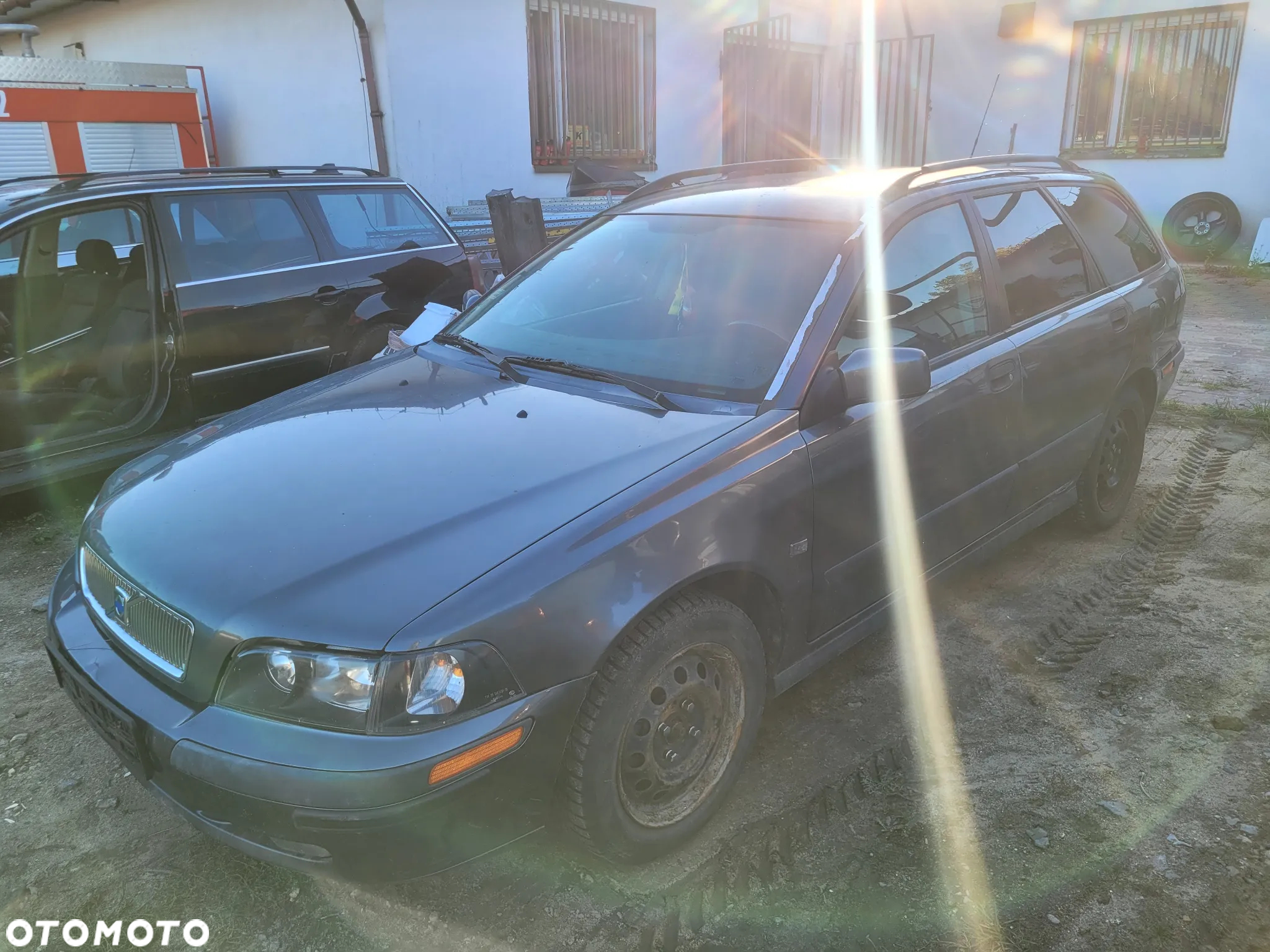 VOLVO V40 347-22 maska pokrywa silnika klapa bagażnika zderzak lampa reflektor pas przedni stop lampy halogeny - 2
