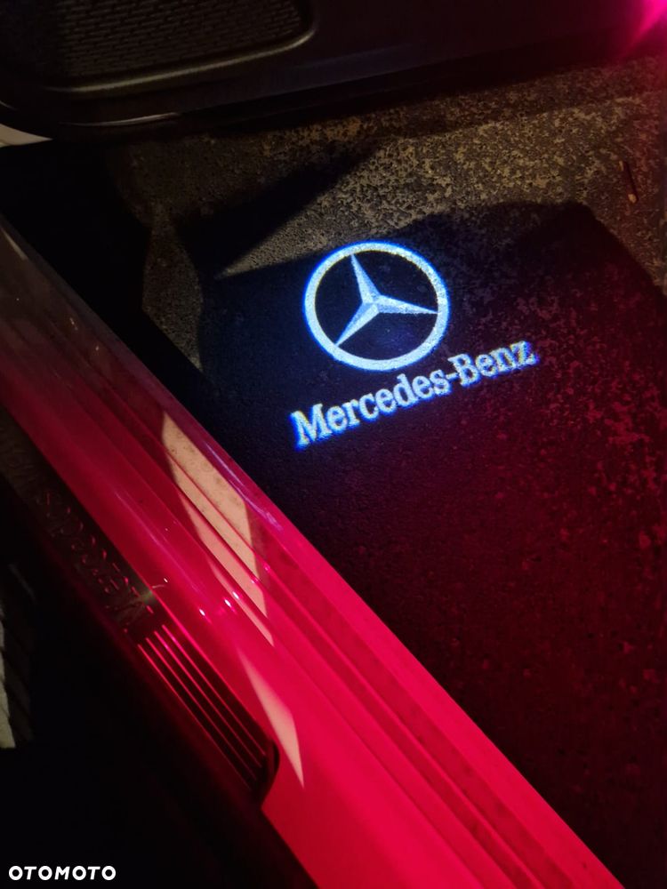 Mercedes-Benz CLA 200 AMG Line 7G-DCT - 32