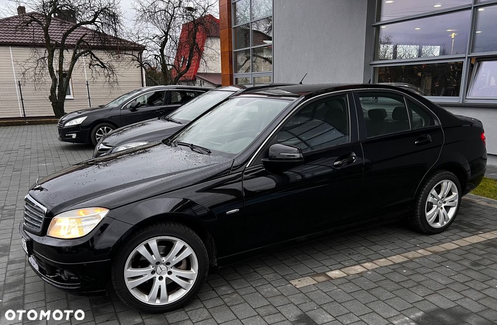 Mercedes-Benz Klasa C 180 K BlueEff Avantgarde - 6